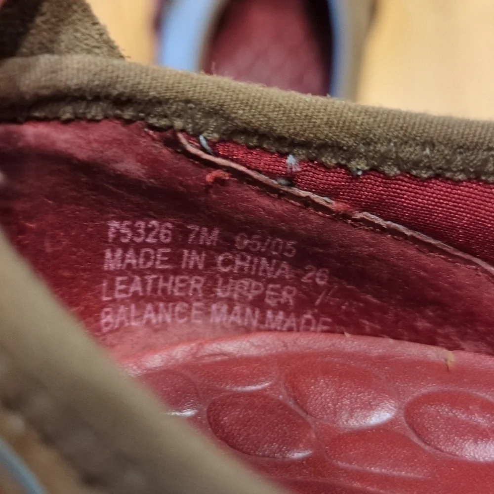 Clarks Pr!vo: The Ultimate Comfort and Style for Your Feet!